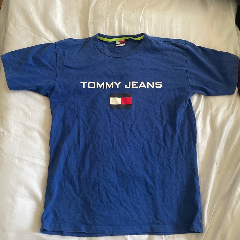 Tommy Hilfiger T shirt